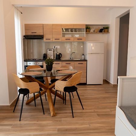 Ophelia - New Modern Apartment With Spectacular Olympus View リトコロン エクステリア 写真